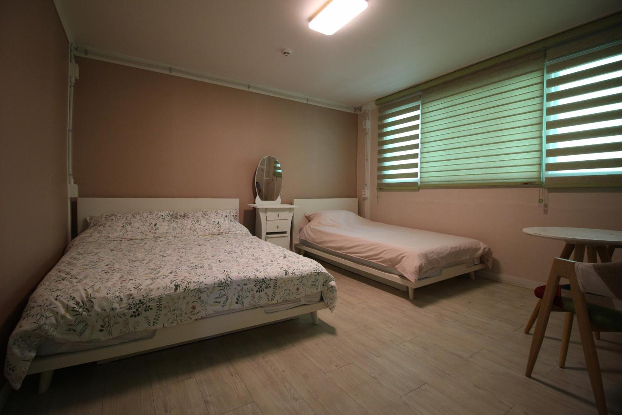 Gasthof Bunk Hongdae 2*